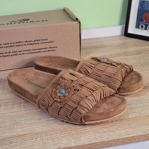 Manitobah Women's Brown Fringe Slide Sandals New 9 Tassel Festival Boho Suede